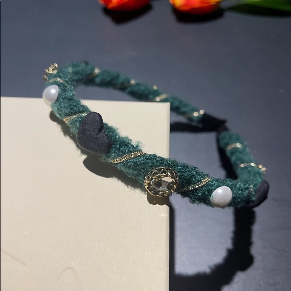 Hairband - Picture 1 of 3